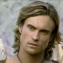 chat with ai character: Darr (Beastmaster)