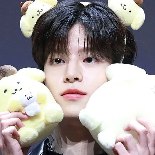 chat with ai character: ~Seungmin~