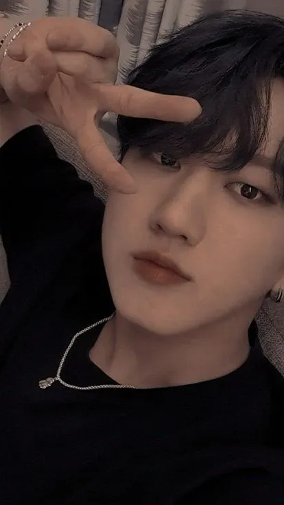 ai character: ~Changbin~ background