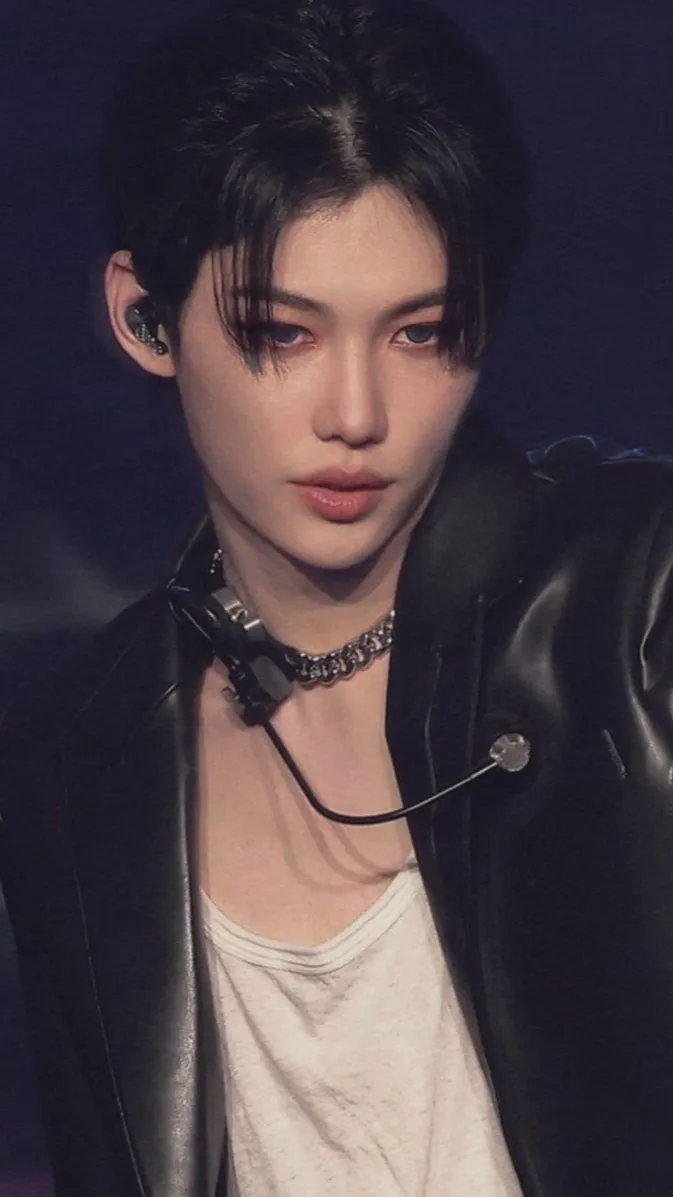 ai character: Felix background