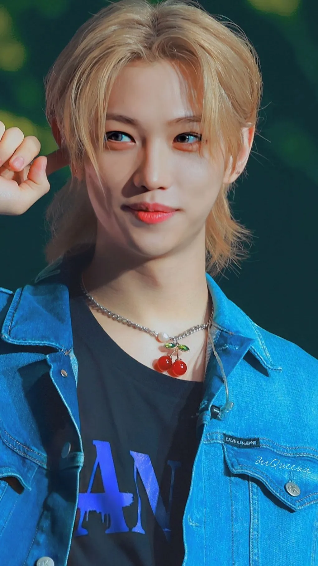 ai character: FELIX (son) background