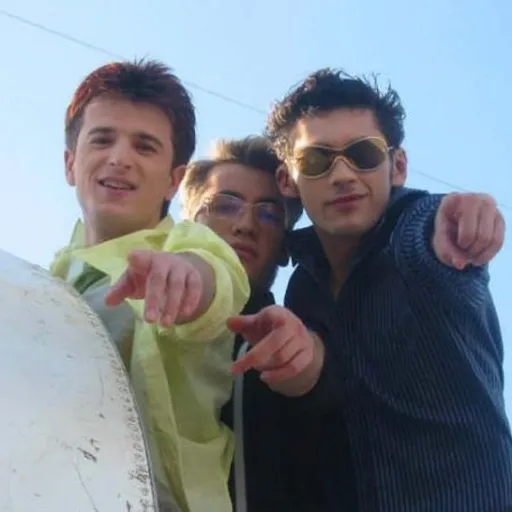 creator Flash Fan/O-Zone🩵's avatar