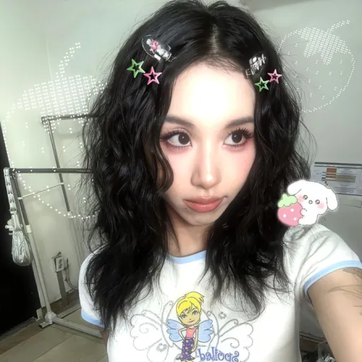 creator CHAEYOUNG~🐯🍓's avatar