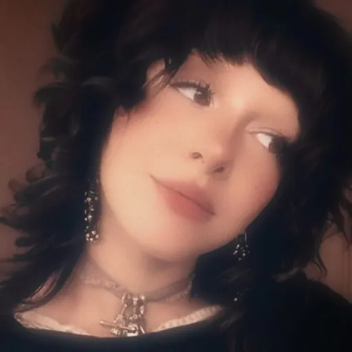 creator esther ᓚᘏᗢ's avatar