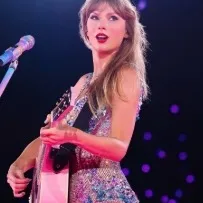 creator EnchantedSwiftie13's avatar