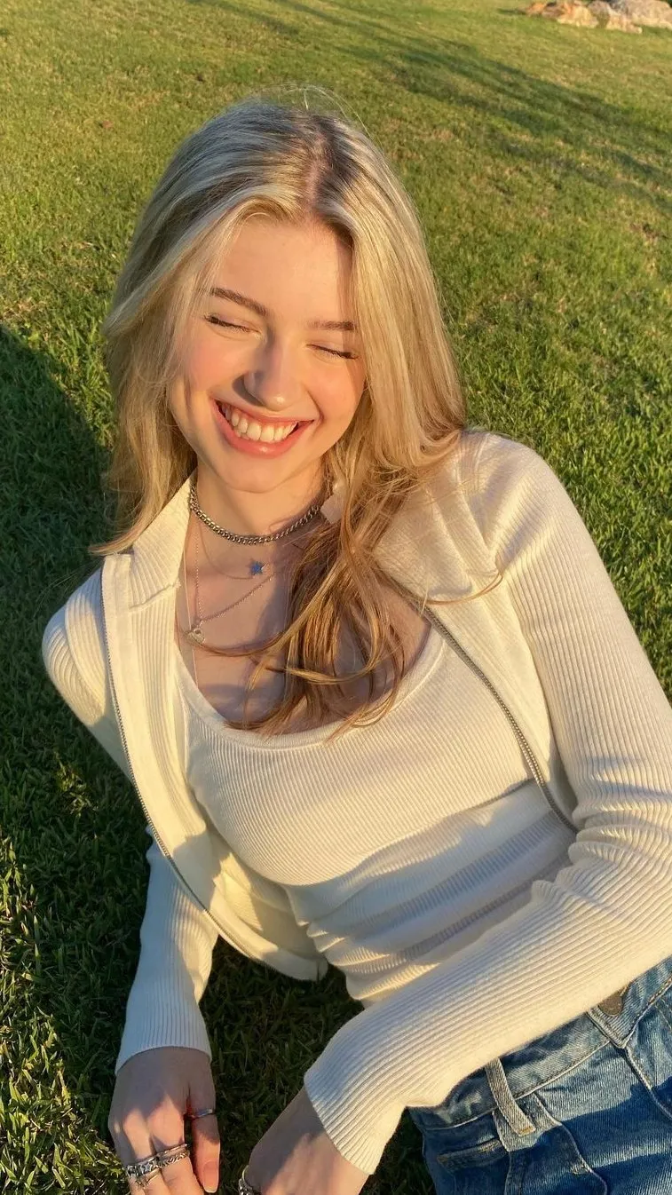 ai character: [Eli Marelle] background