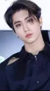 ai character: Han jisung background