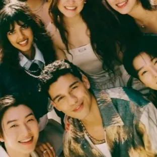 chat with ai character: XO kitty