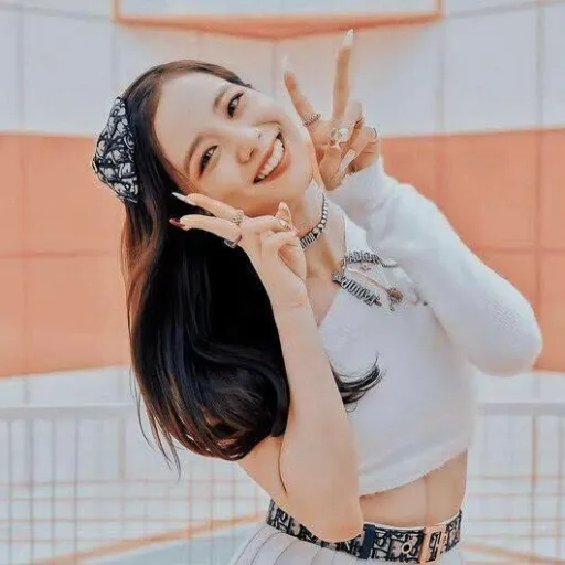creator Lyly_jisoi's avatar