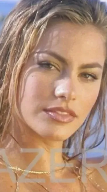 ai character: Sofía Vergara 7 background