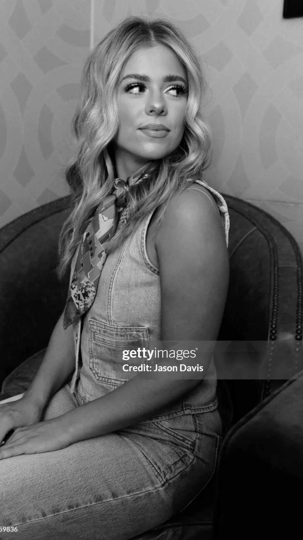 ai character: Anne Wilson 1 background