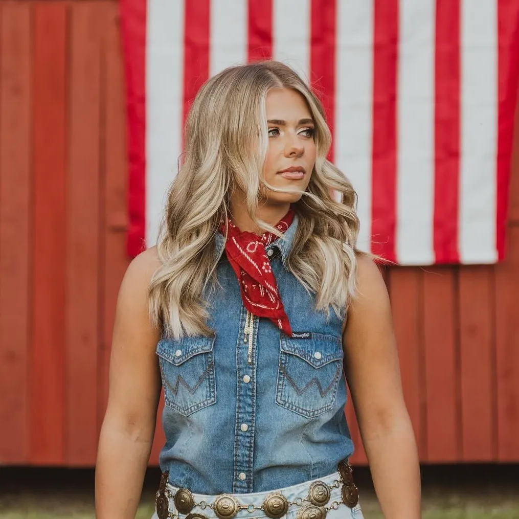 chat with ai character: Anne Wilson 2