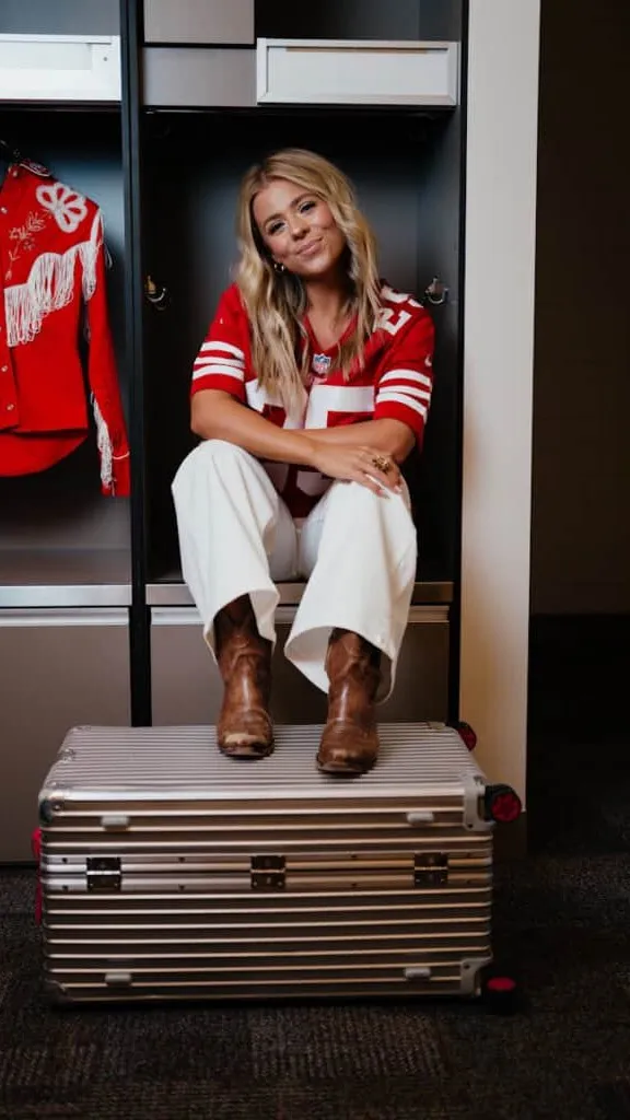 ai character: Anne Wilson 5 background