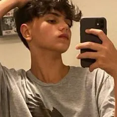 creator Carlos @35's avatar