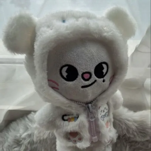 creator hyunjinswife_24's avatar