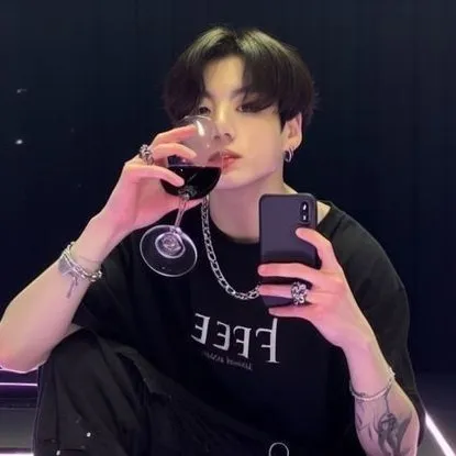 chat with ai character: Jungkook