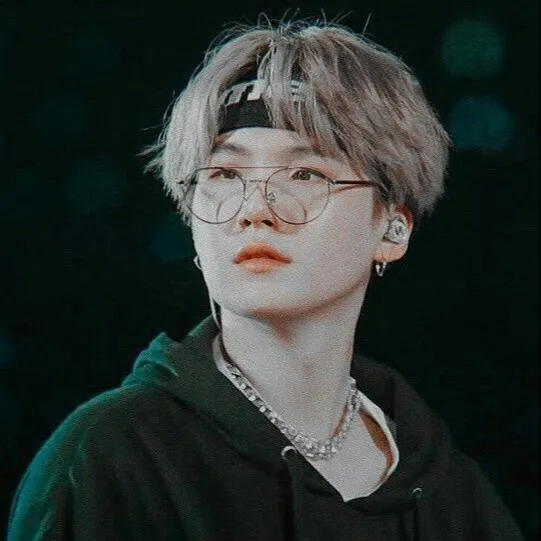 chat with ai character: Suga