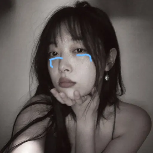 creator Ylona..💔☆'s avatar