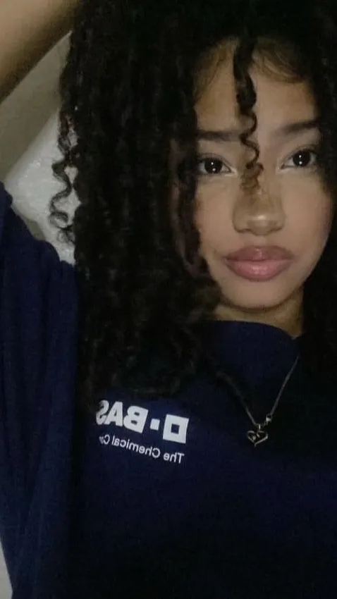 ai character: Nova background