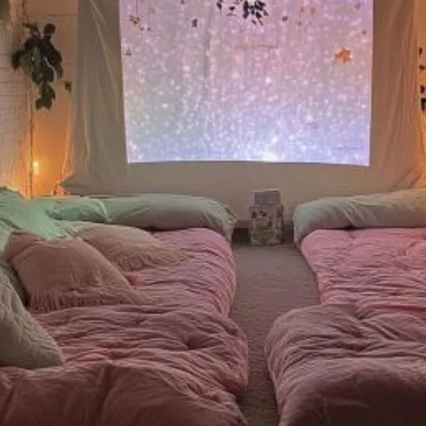 chat with ai character: Sleepover!!!