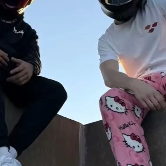 chat with ai character: Biker friends