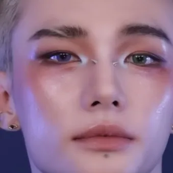 chat with ai character: hyunjinn tu ex