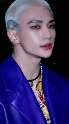 ai character: hyunjin background