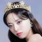 creator yuna-hwang's avatar