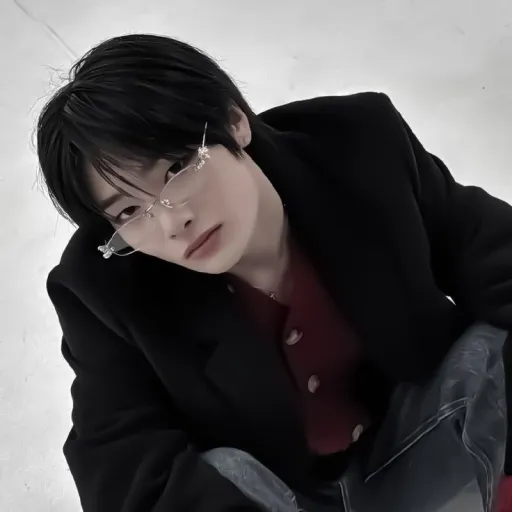 creator ᵕ̈ 𝑆𝑇𝐴𝑌 ᵕ̈'s avatar