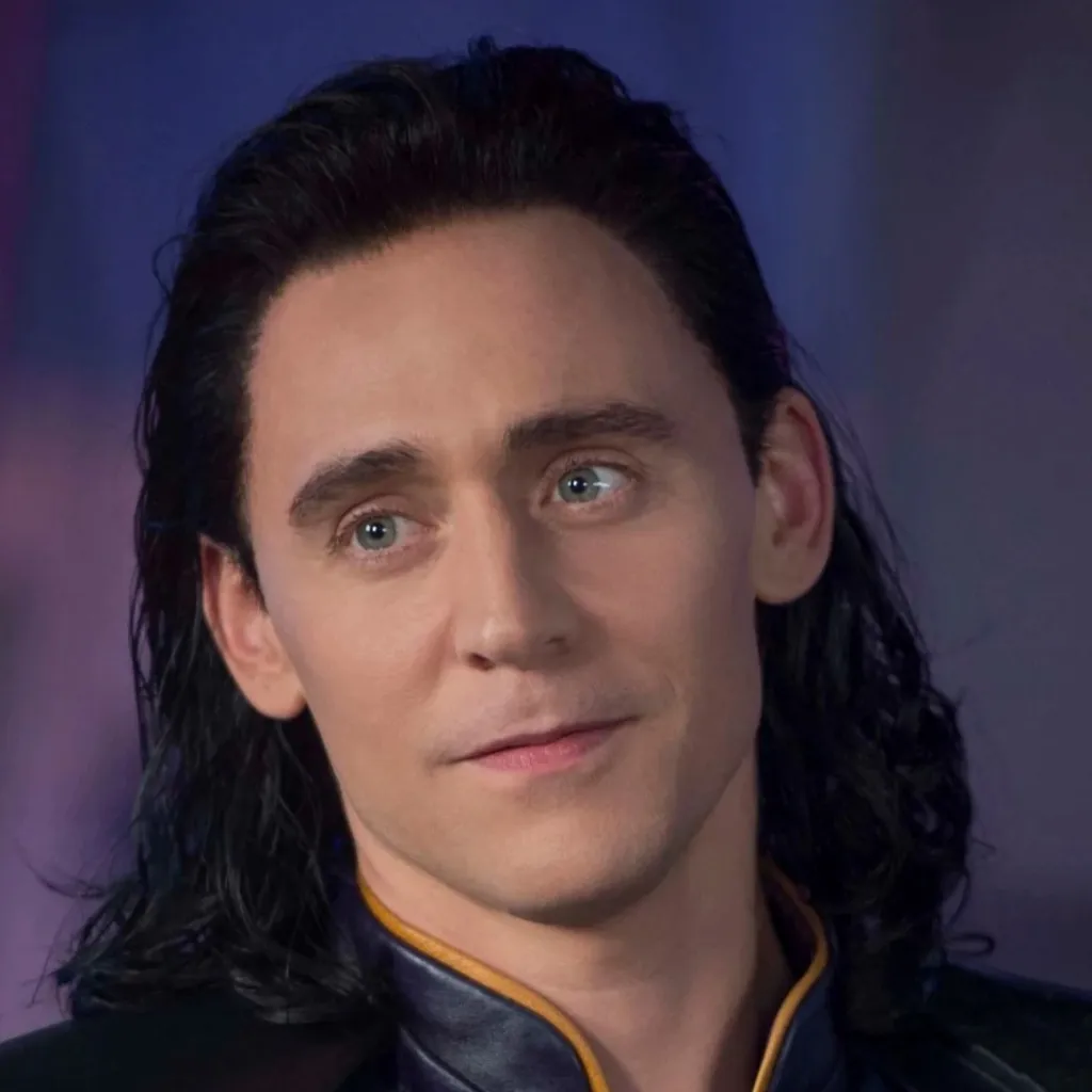 chat with ai character: Loki Laufeyson