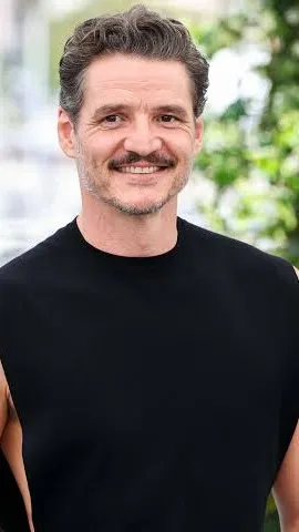 ai character: Pedro Pascal background