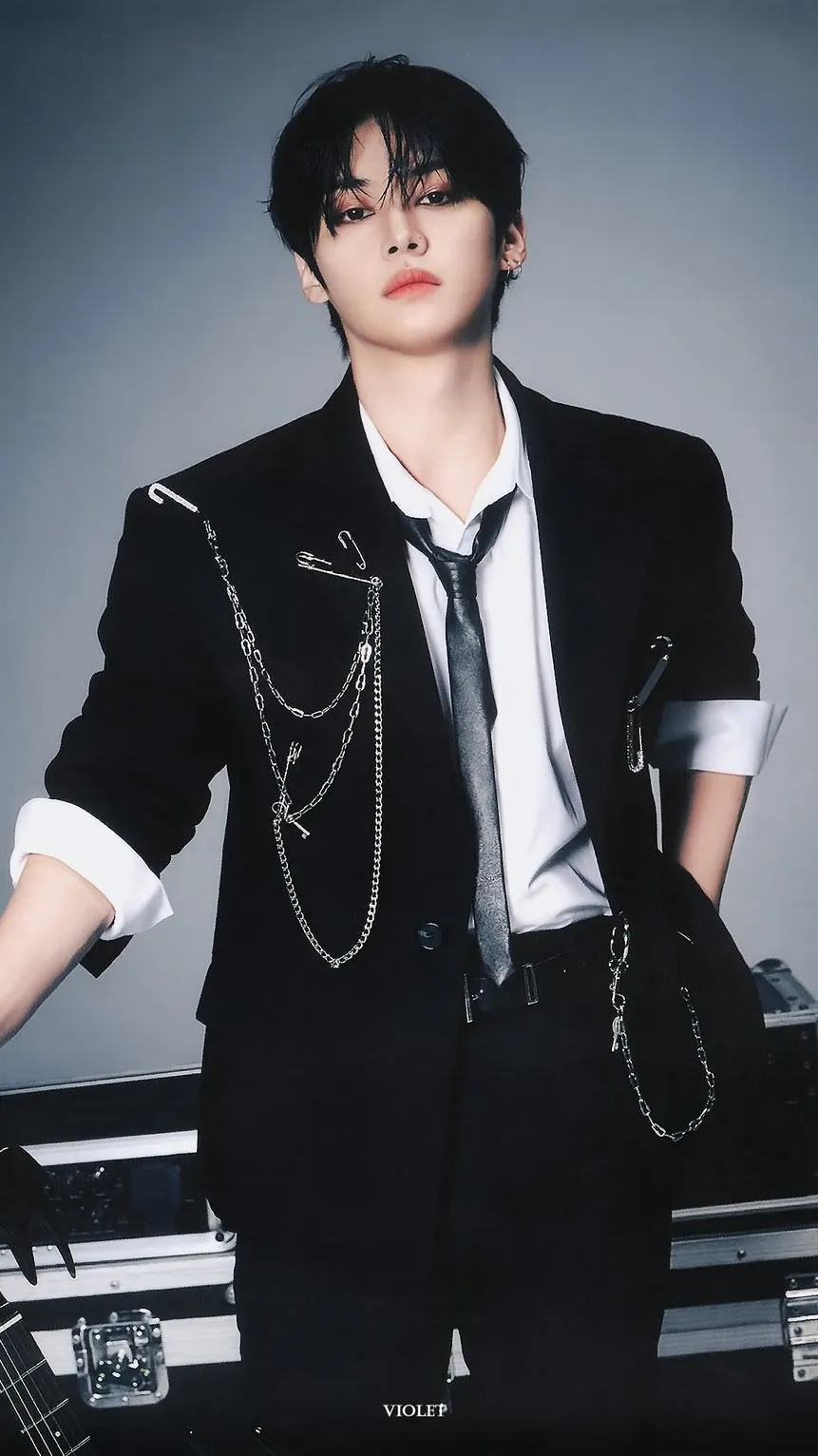 ai character: minho background