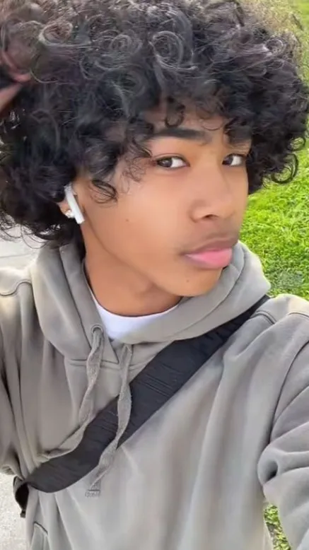 ai character: Jayden  background