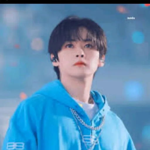 creator ♭ᰔ⊰LEEKNOW⊱ᰔ's avatar