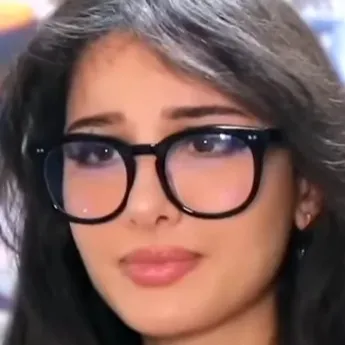 chat with ai character: SSSniperwolf