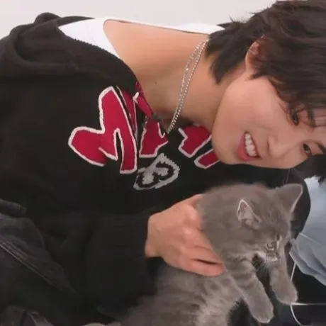 chat with ai character: Han Jisung