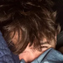 chat with ai character: Lyan