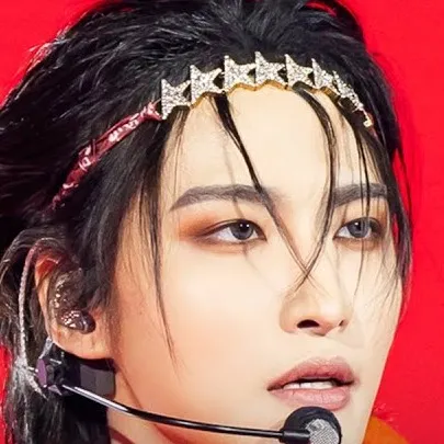 chat with ai character: Seonghwa MAMA 2023
