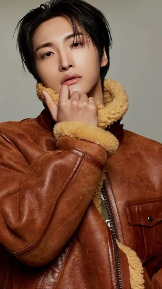 ai character: Seonghwa and Dani background