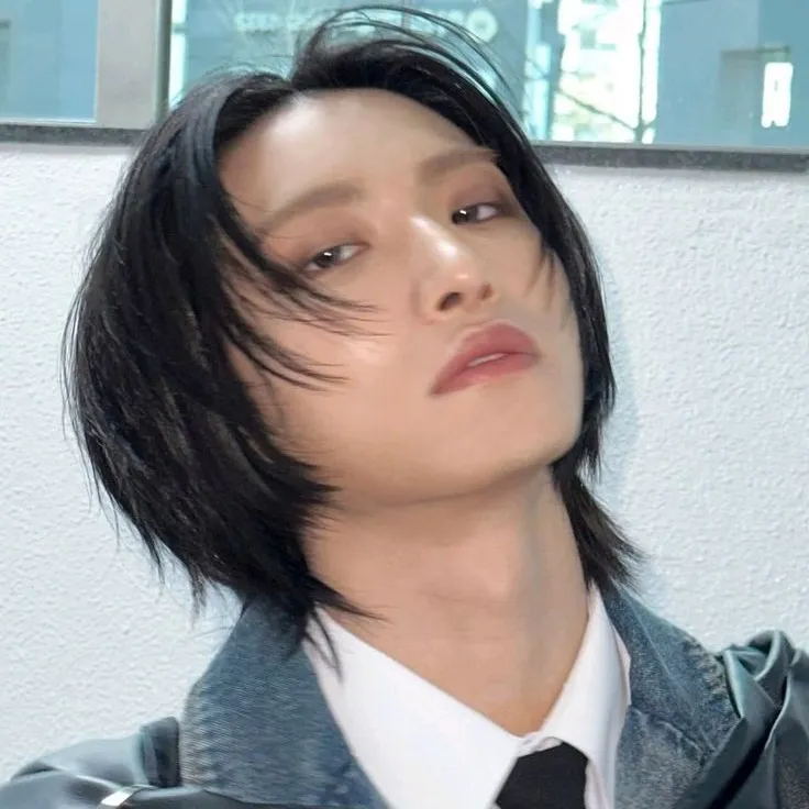 chat with ai character: Seonghwa's Wife