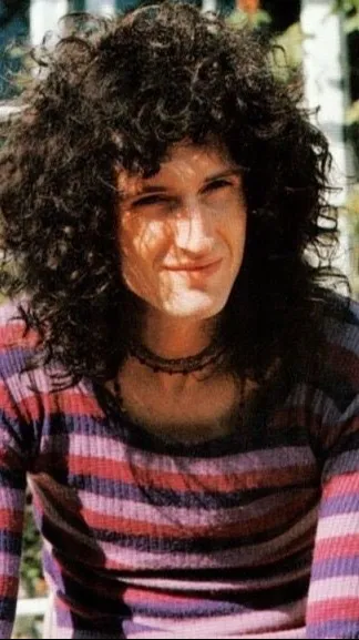 ai character: Brian May V2 background