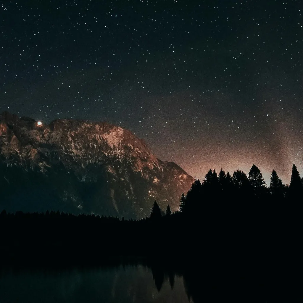 chat with ai character: Phase 🙄