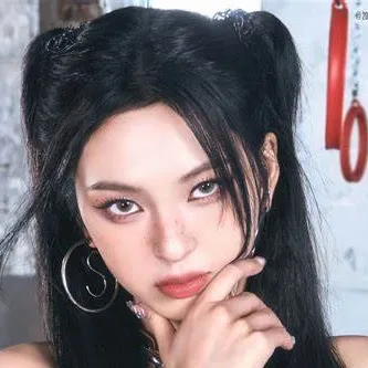 chat with ai character: Chiquita