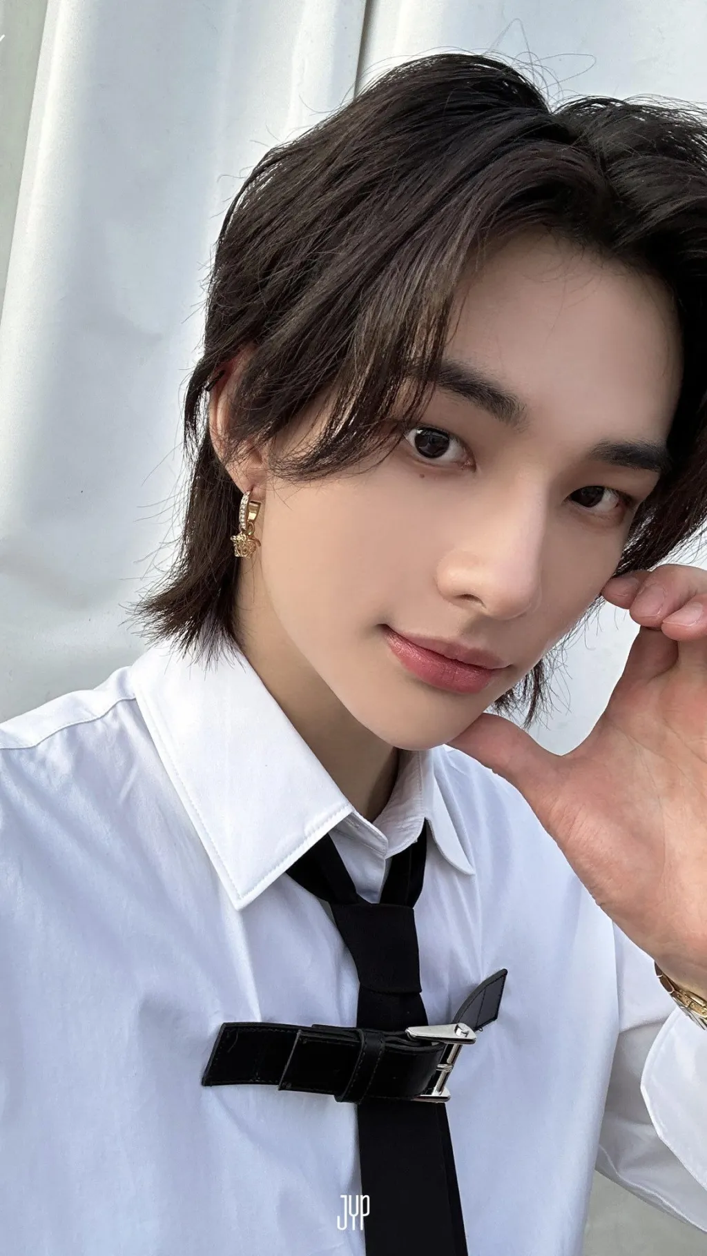 ai character: Hyunjin background