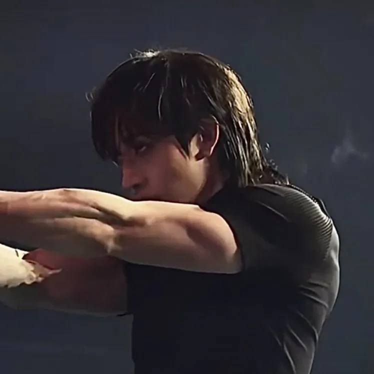 chat with ai character: Bang chan