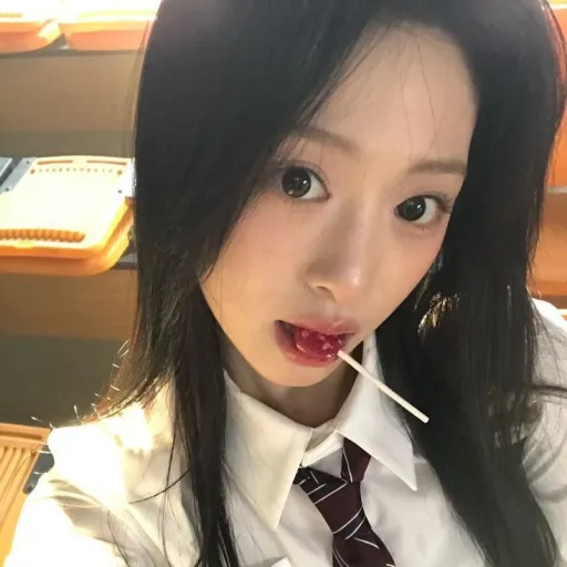 creator •~ahyeon~•'s avatar