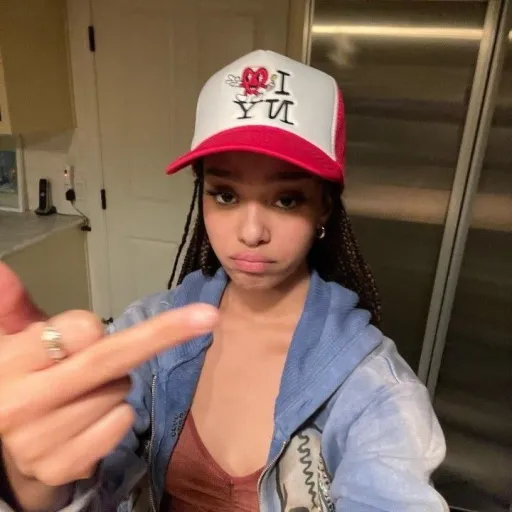 creator Manon :3's avatar