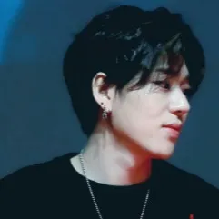 chat with ai character: ZICO