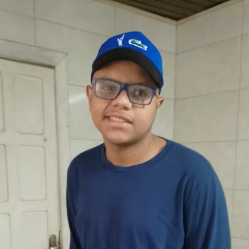 creator tomas Requena 16's avatar