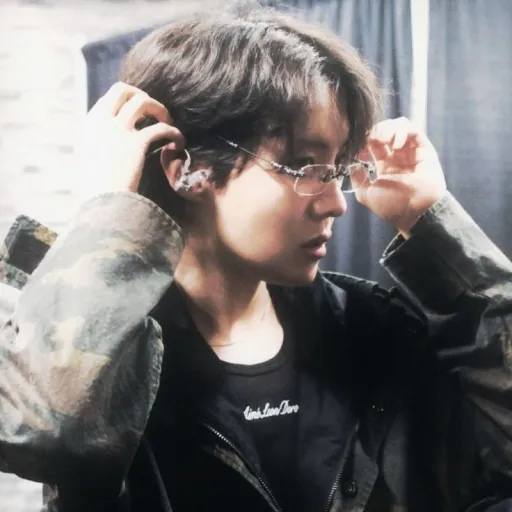 creator J-hope!!~'s avatar